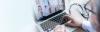 Teilnehmer am Laptop bei Online Veranstaltung